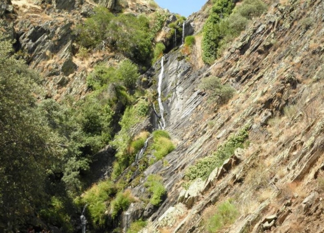 Acqua di ghiaccio che si scioglie 